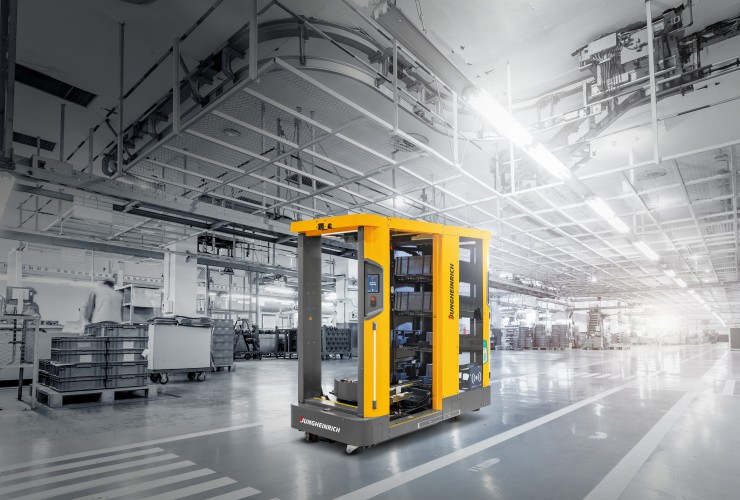 The fully autonomous mobile robot SOTO represents an innovation in the field of industrial material supply.